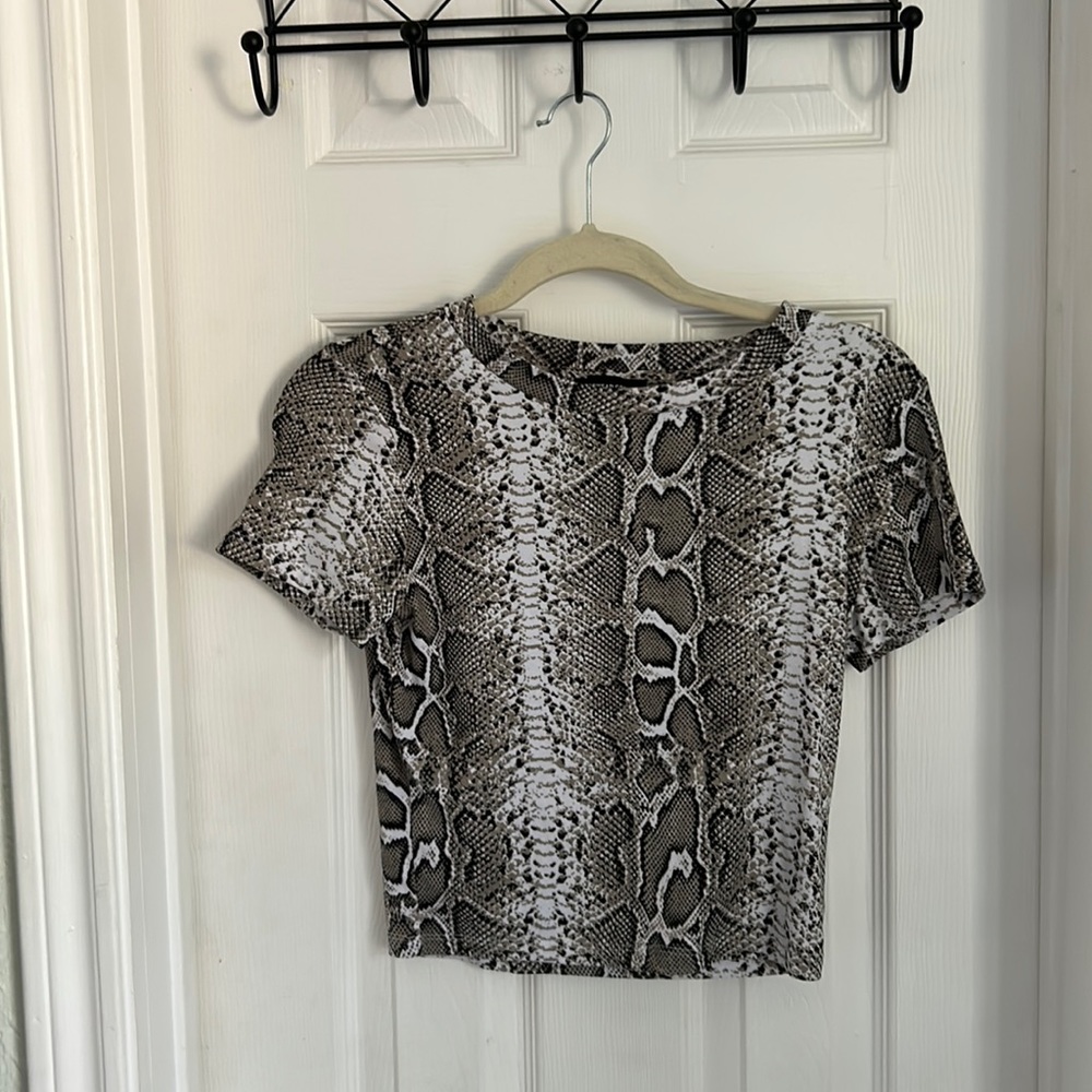 Streetwear society animal print medium crop top